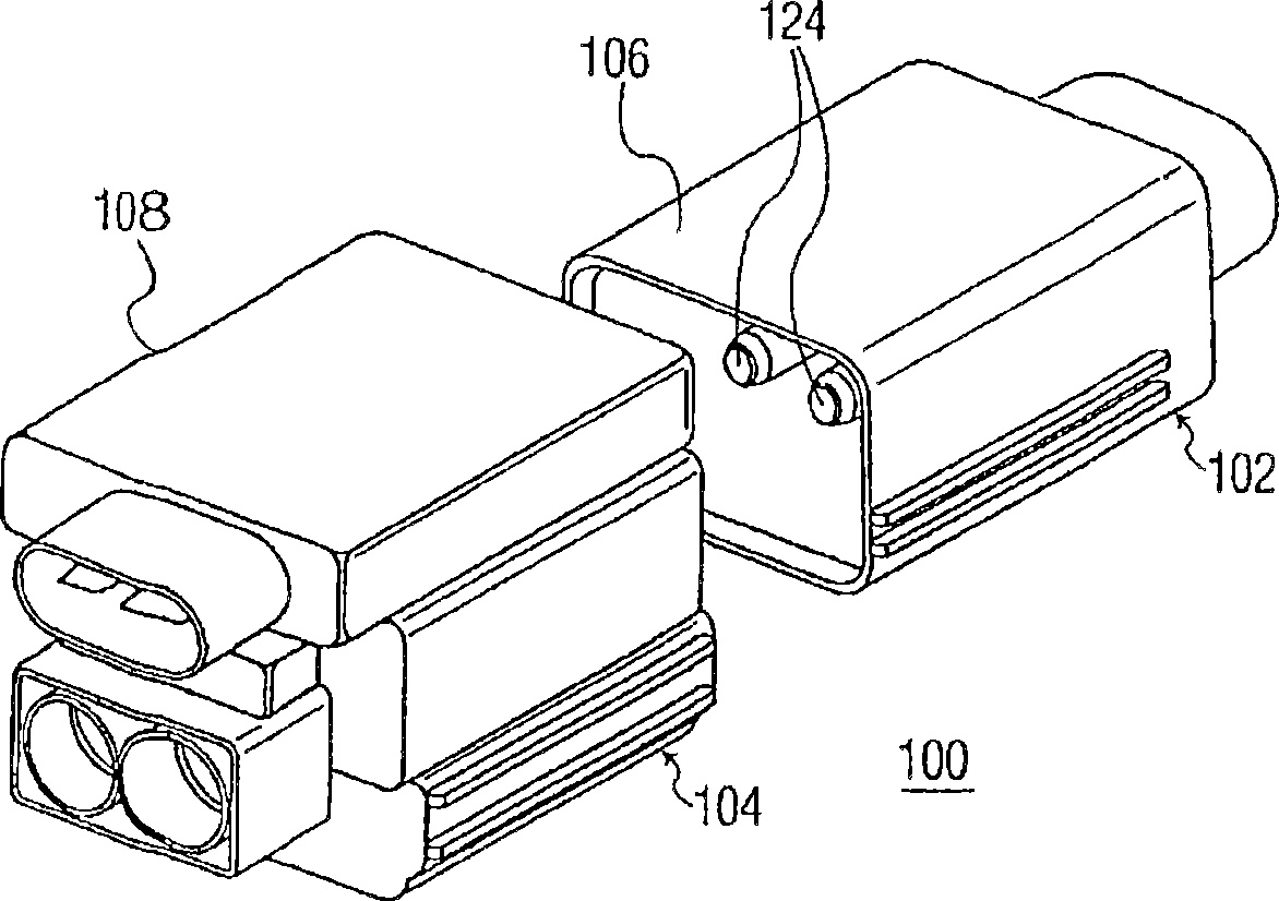 Apparatus and method to minimize arcing between electrical connectors