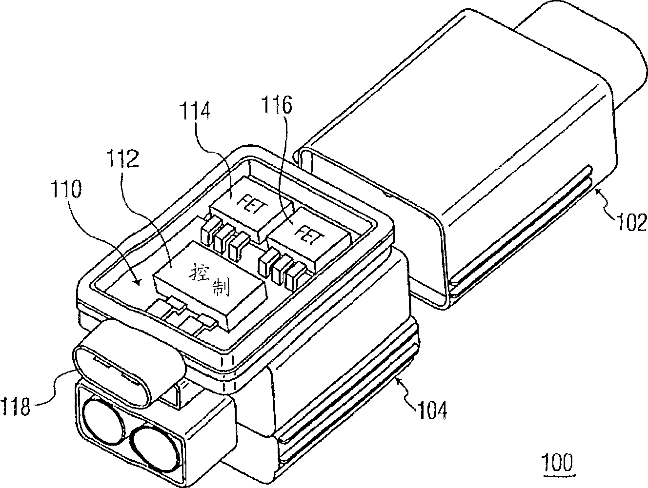 Apparatus and method to minimize arcing between electrical connectors