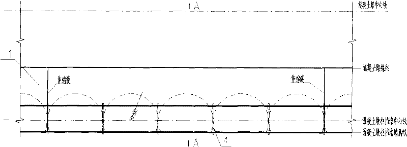 Concrete gravity pillar type retaining wall