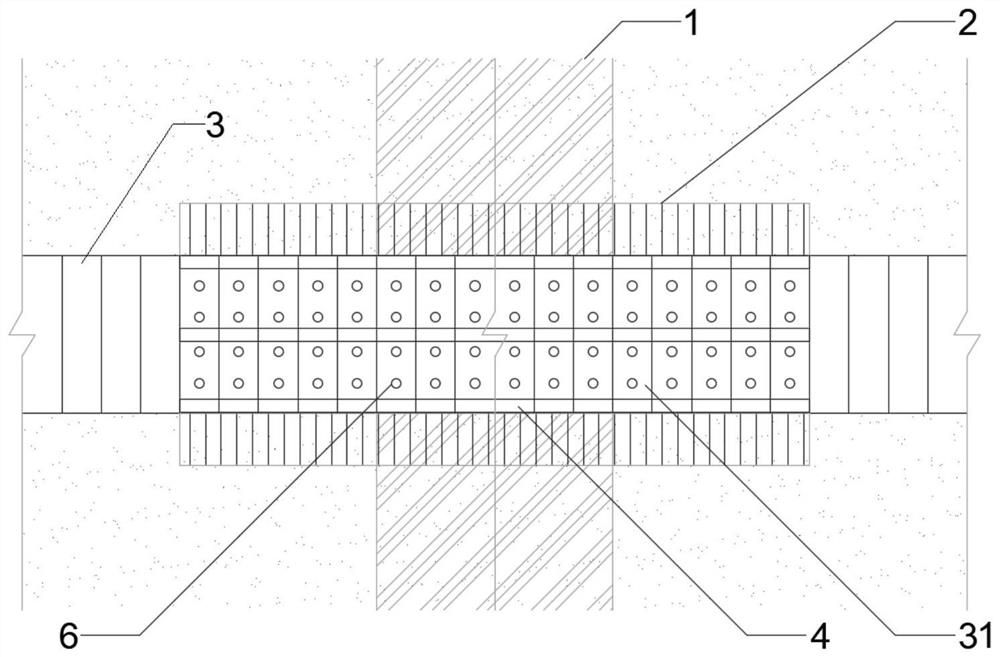 A full-face rock formation construction method in which the mud-water shield develops cracks