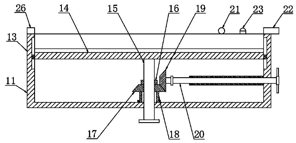 Resin material chip-free cutting equipment and cutting method thereof