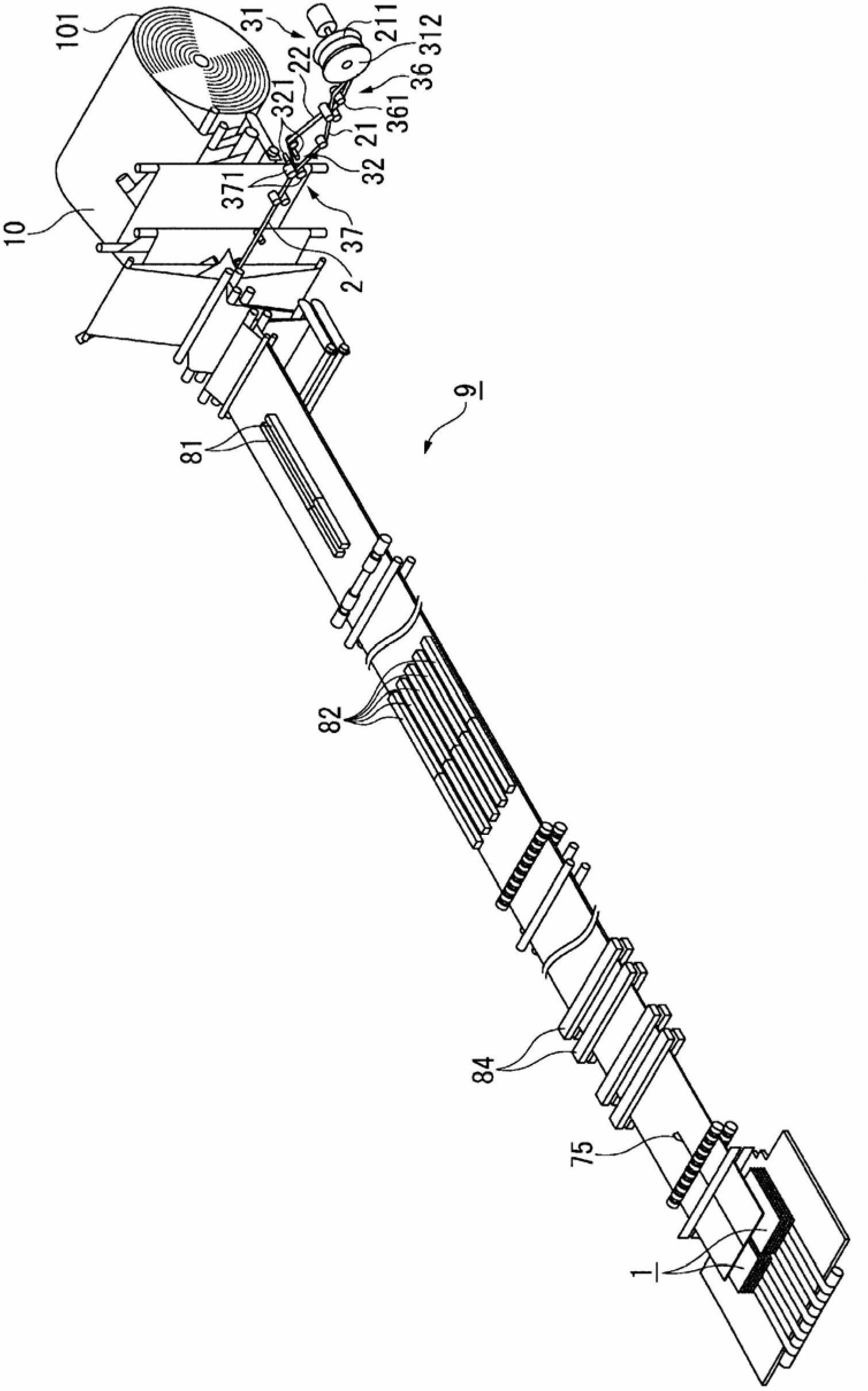 Zipper tape, packaging bag with zipper tape, method for producing packaging bag with zipper tape and production device therefor