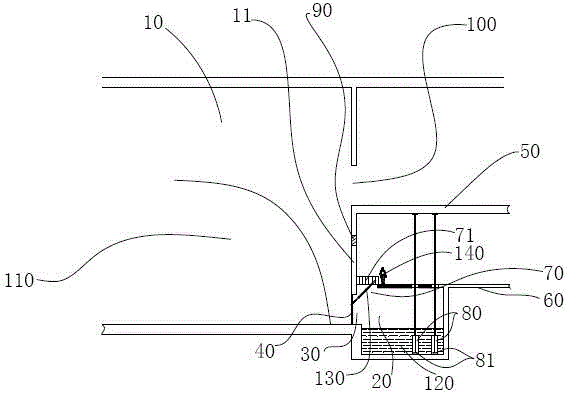 Guiding and draining device for leachate in incineration plant rubbish pool