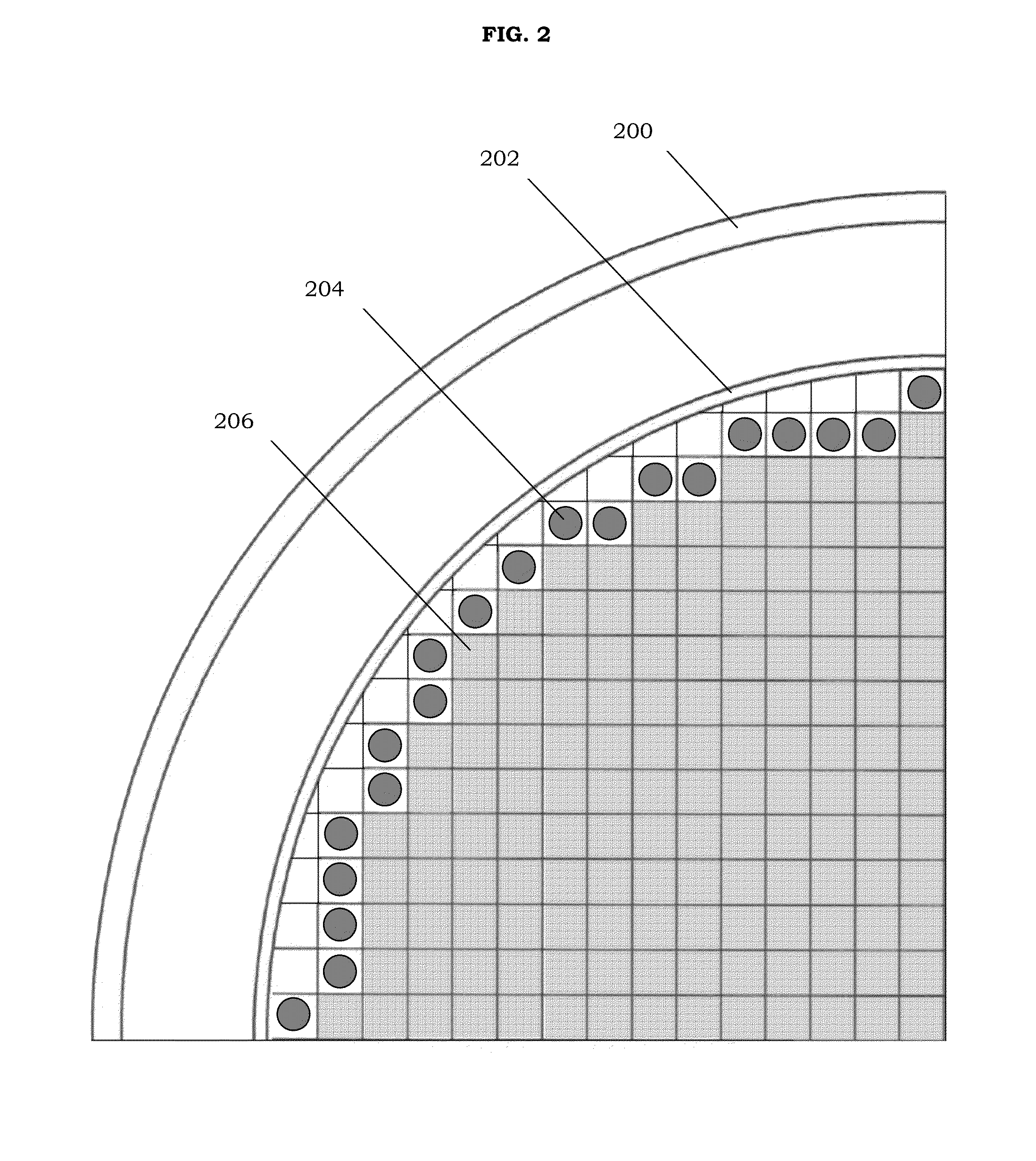 Fast flux shield and method of reducing fast neutron fluence at a core shroud of a boiling water reactor using the same