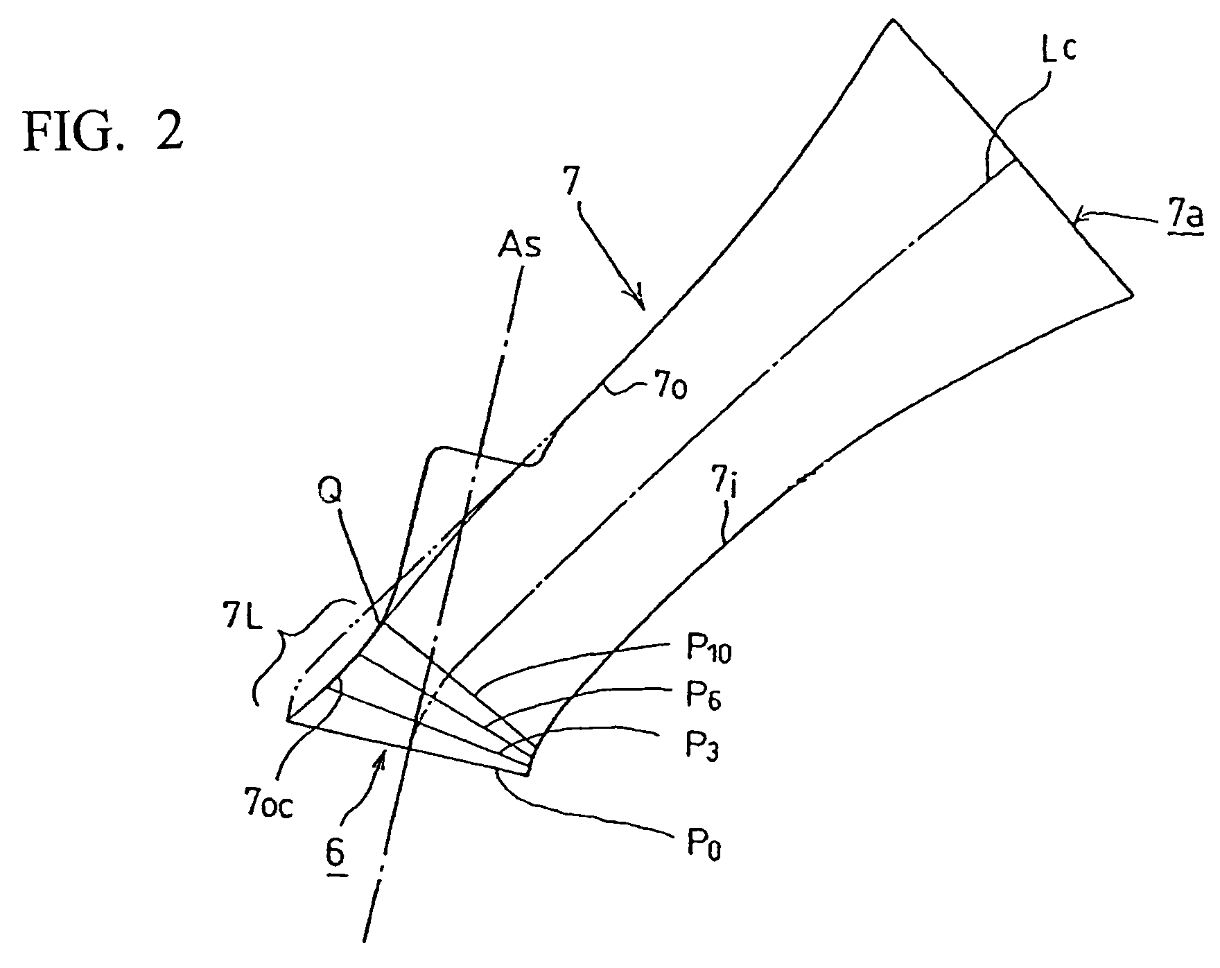 Engine cylinder head having an improved intake port configuration, and engine incorporating same