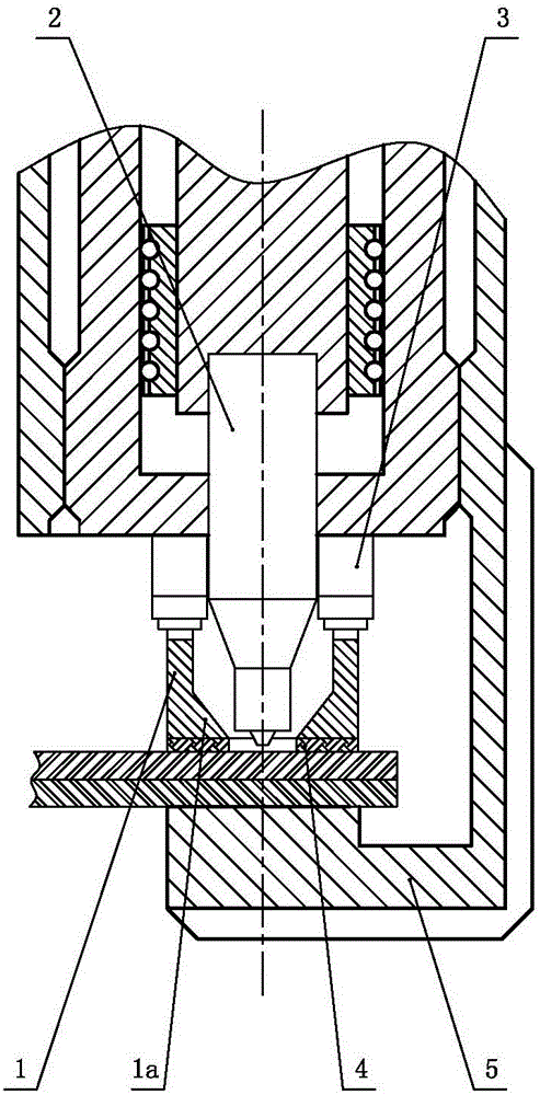 Friction stir spot welding equipment with automatic clamping device