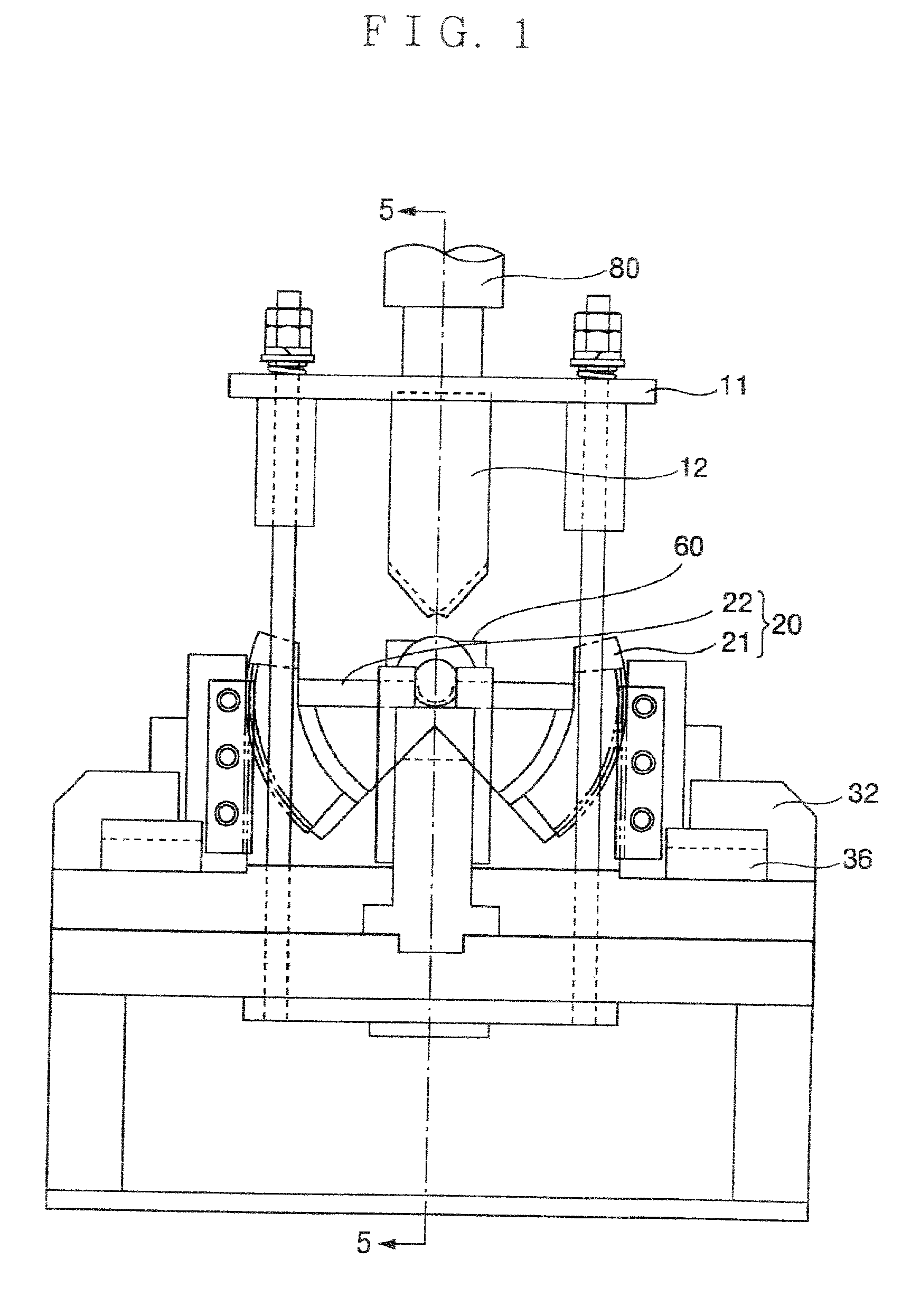 Apparatus and method for manufacturing thick-walled bent pipe