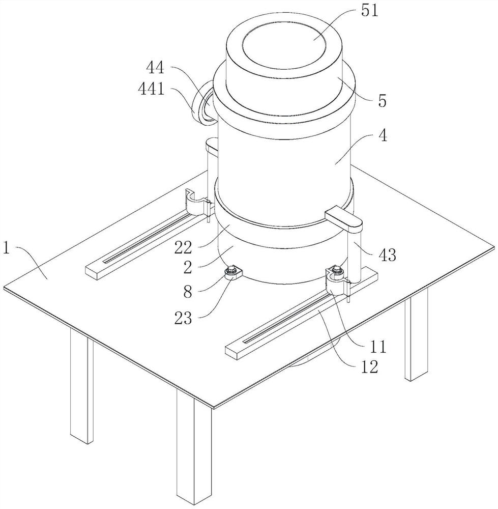 Etching device