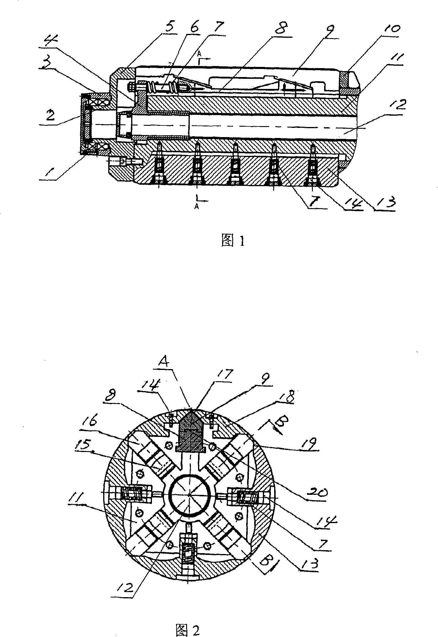 Gapless expansion and retraction reel with automatic clamping function