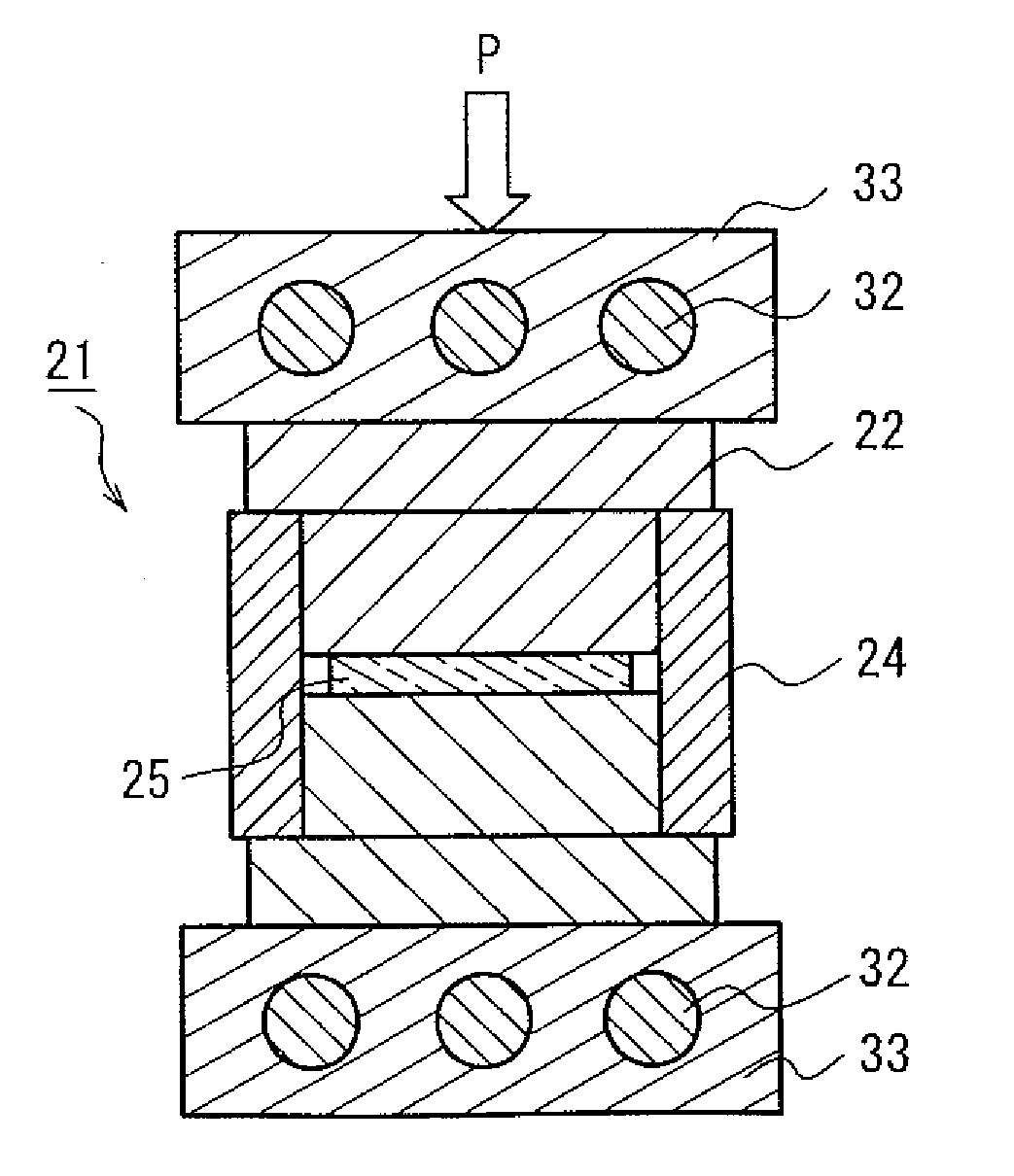 Molded glass substrate for magnetic disk and method for manufacturing the same