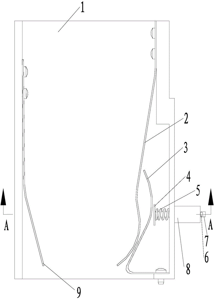 Medicine bottle pouring preventing device used for vertical type ultrasonic bottle washing machine