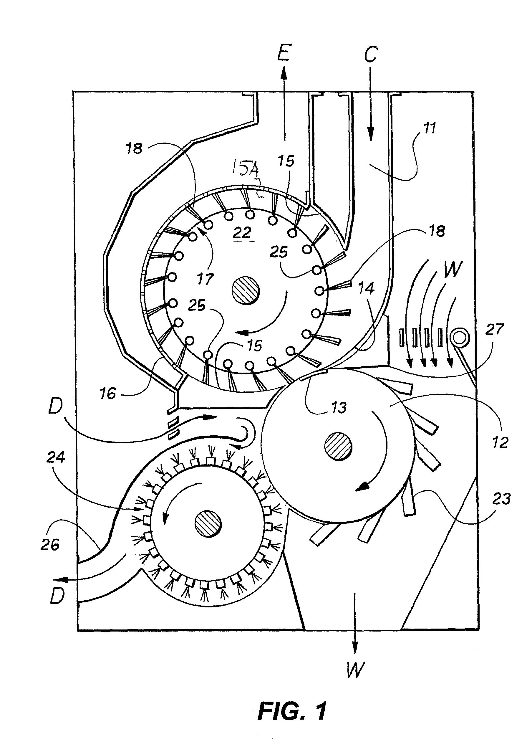 Method and apparatus for separating foreign matter from fibrous material