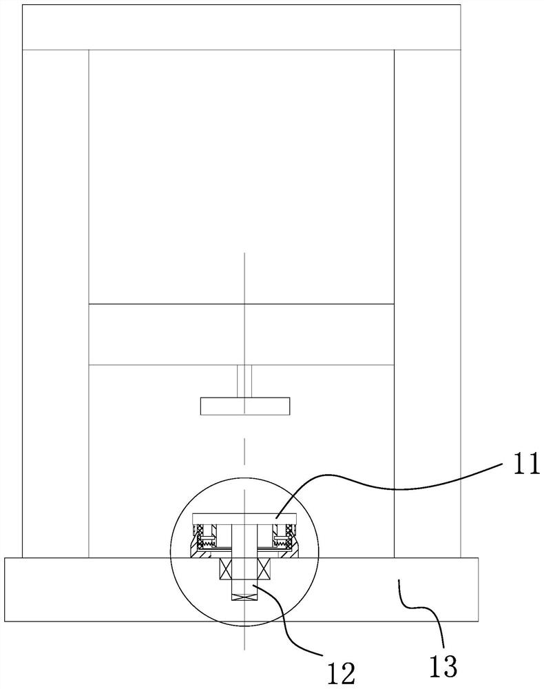 Circumferential sealing mechanism of lower platen of universal testing machine