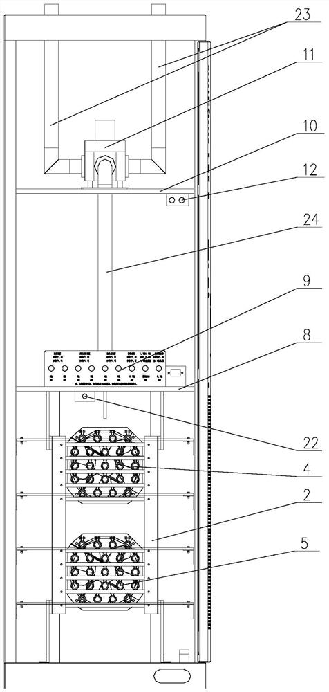 Broadcast transmitter switching device and switching method thereof