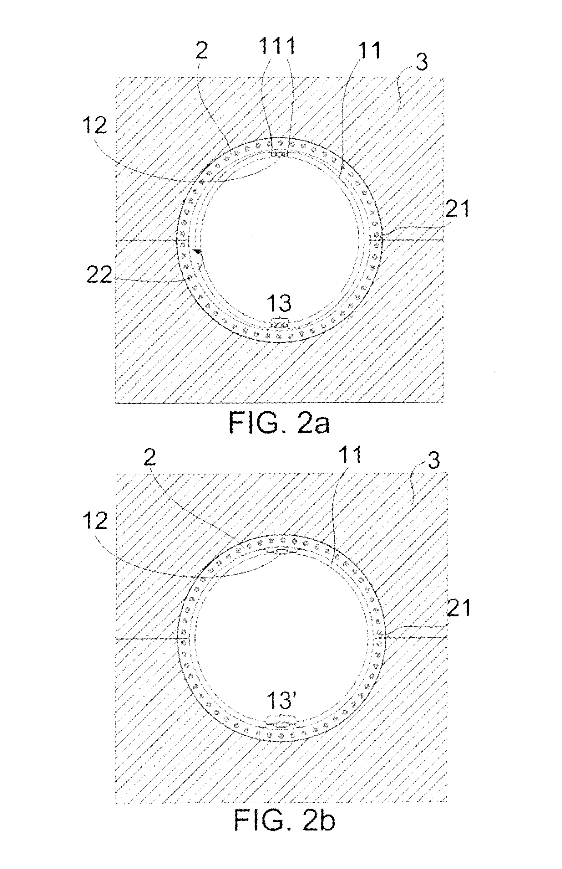 Anti-Ovalization Tool for Introduction Into a Wind Turbine Blade Root and Method of Reducing Ovalization of a Wind Turbine Blade Root