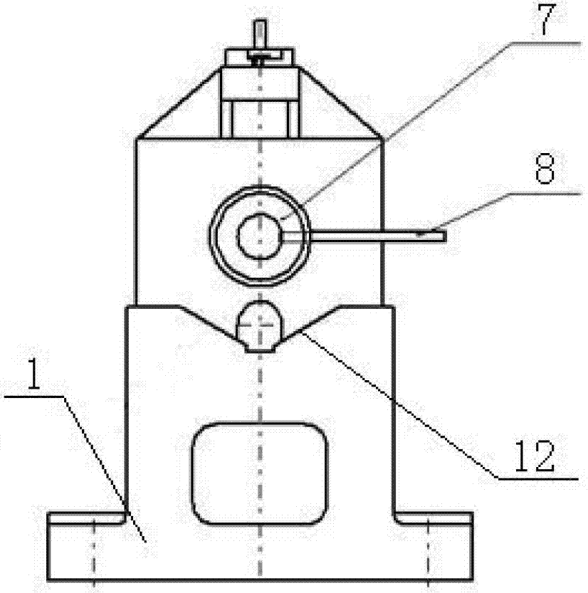 Universal clamp for machining pin holes of ball-head screws