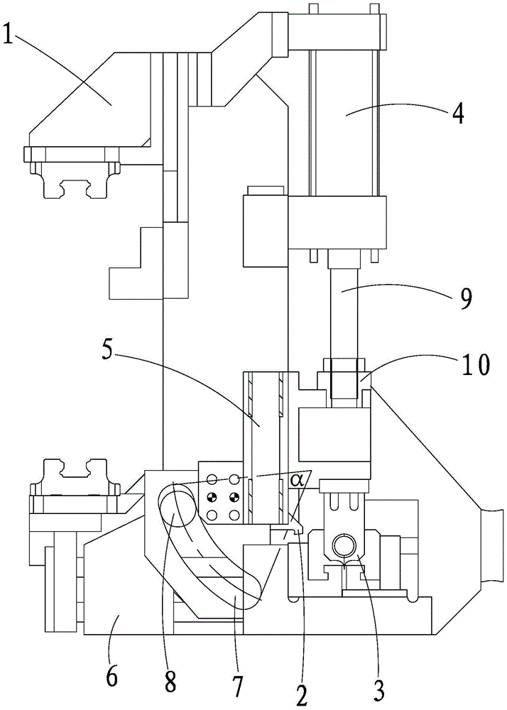 A pipe cutting device