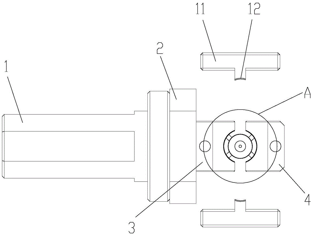 Swing motor coil winding apparatus and coil winding method