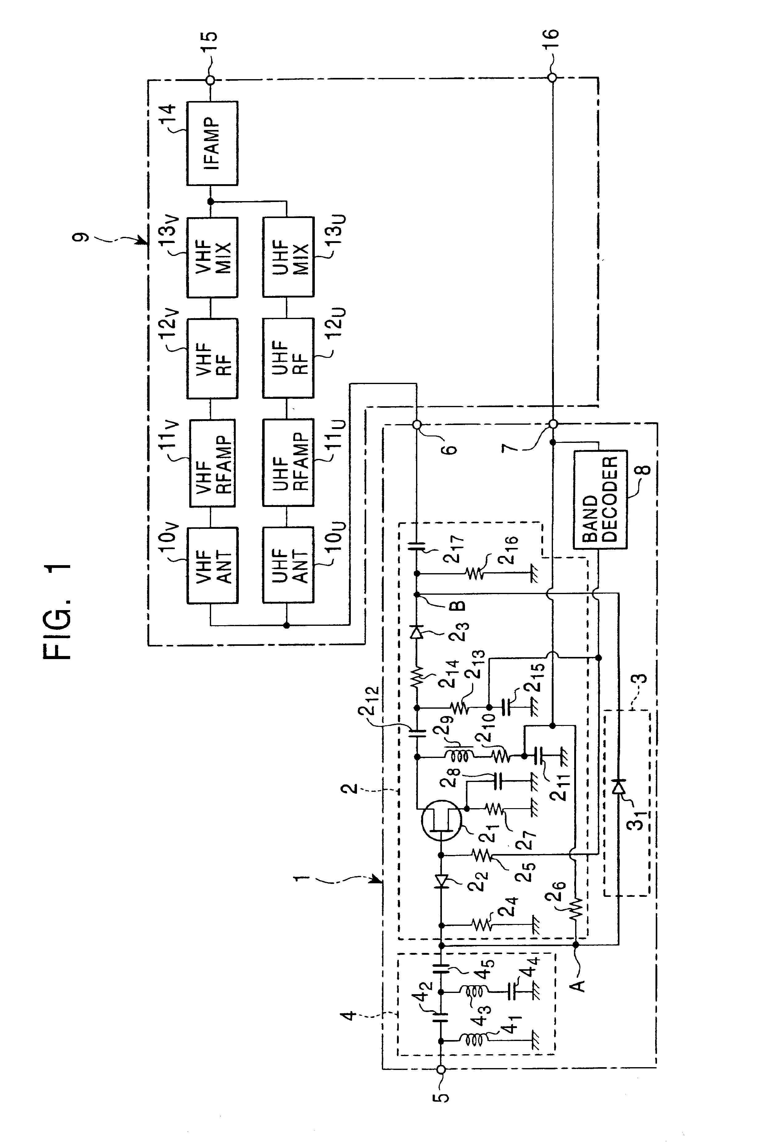 High-frequency-signal switching circuit suppressing high-frequency-signal distortion