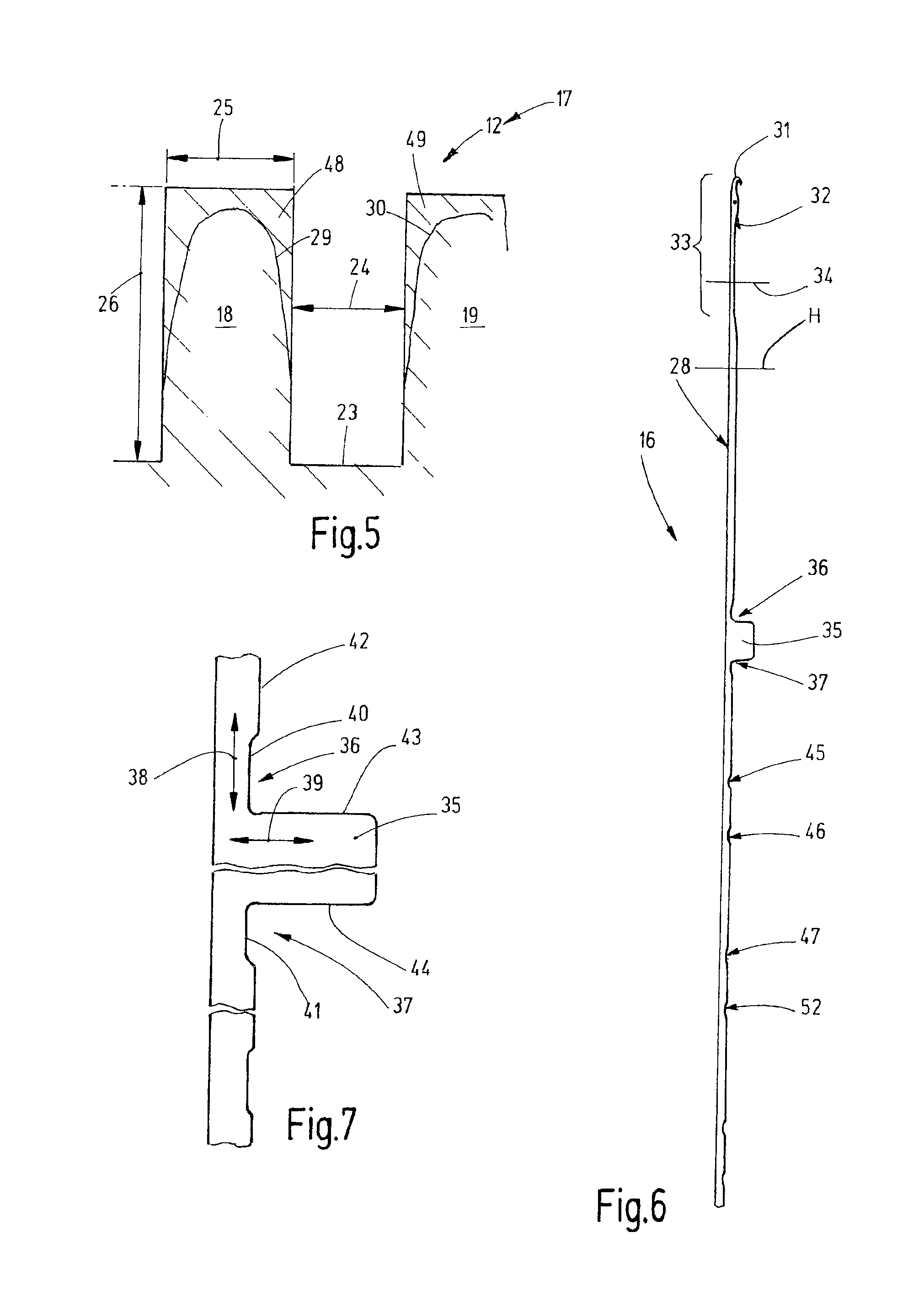 Knitting system with flattened guide channels