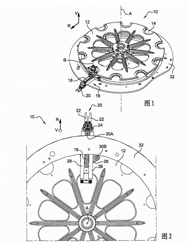 Device for transporting hollow bodies