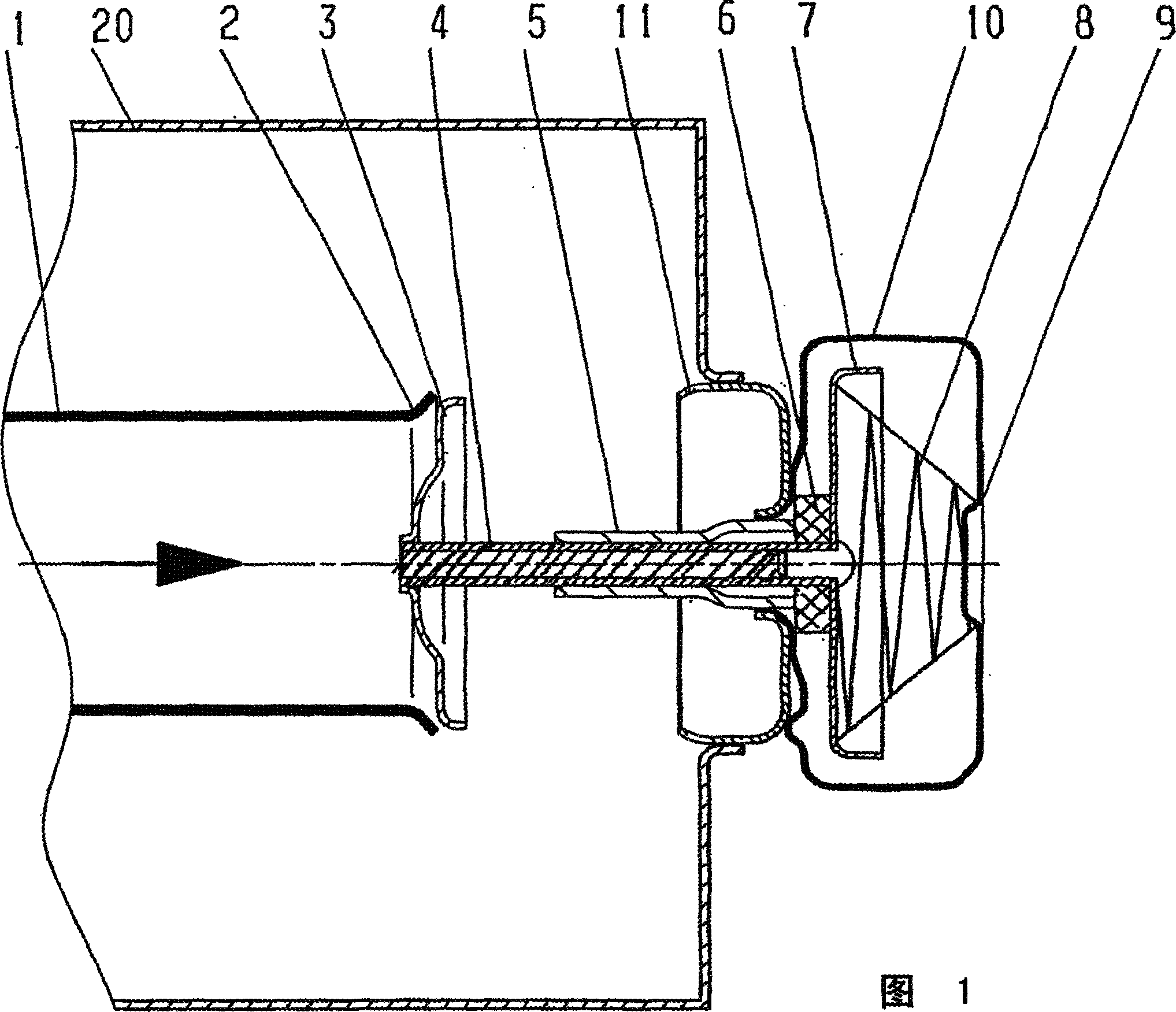 Silencer with variable damp characteristics