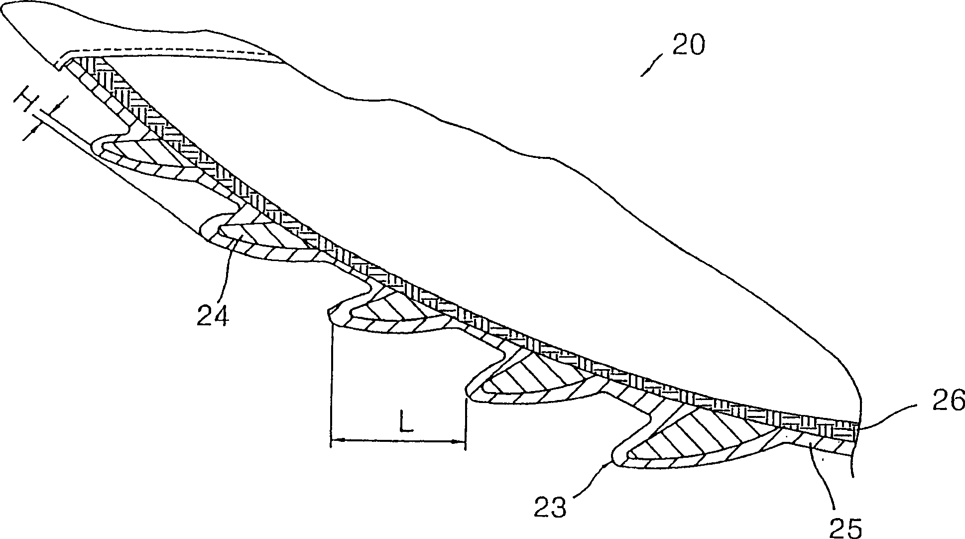 Soccer shoe with improved spinning povver and speed