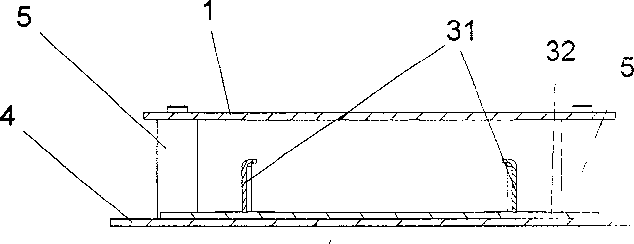 Super thin double polarized micro strip antenna