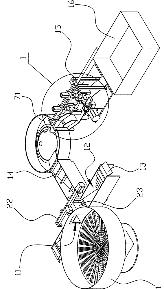 Automatic crab tying machine