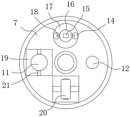 A wood surface filling device