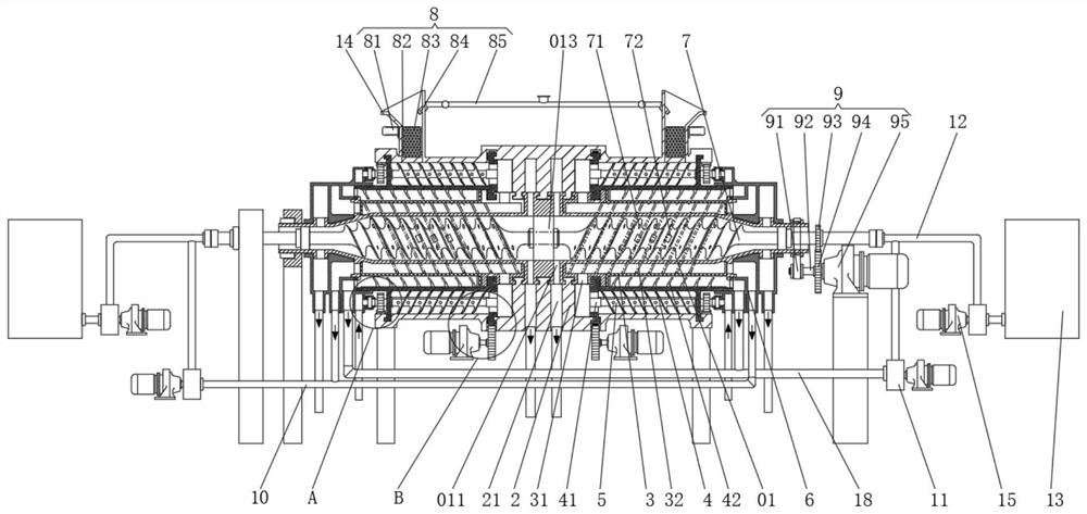 Heavy metal contaminated soil remediation device and remediation method thereof