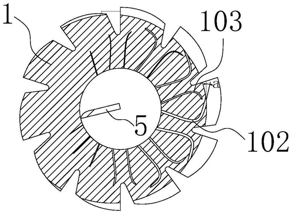 A self-cooling hob to prevent chips from remaining