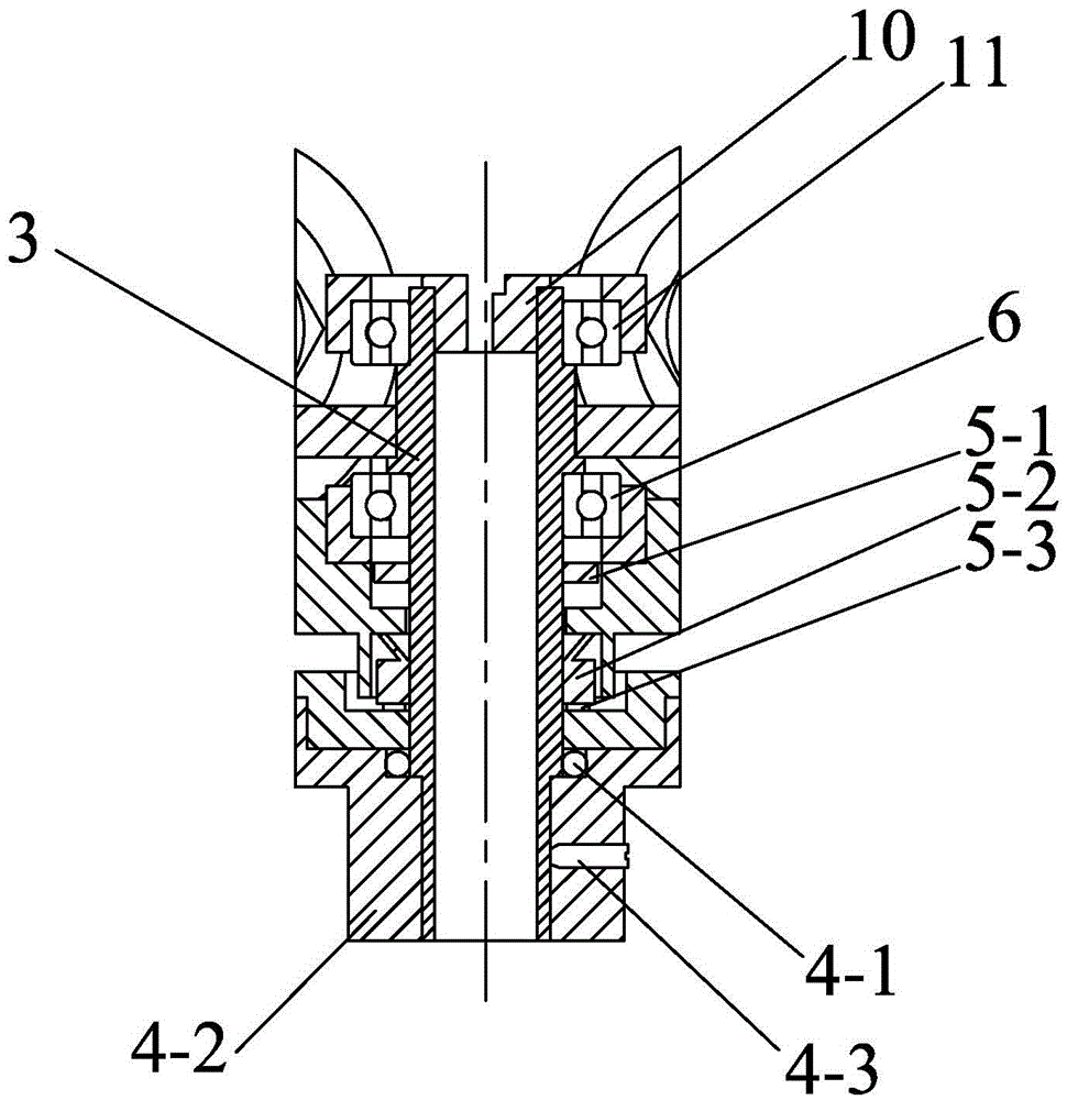 Single-freedom-degree rotating joint of underwater robot