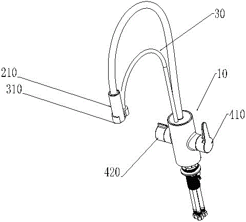 Water cleaning and outputting structure of kitchen faucet