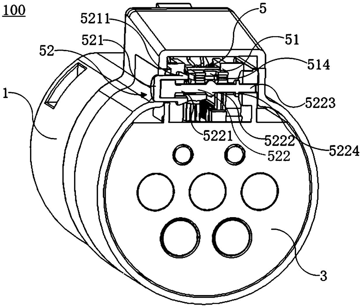 Charge transfer device for a vehicle and a vehicle having the same