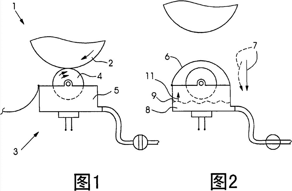 Method for operating a cleaning apparatus of a printing press