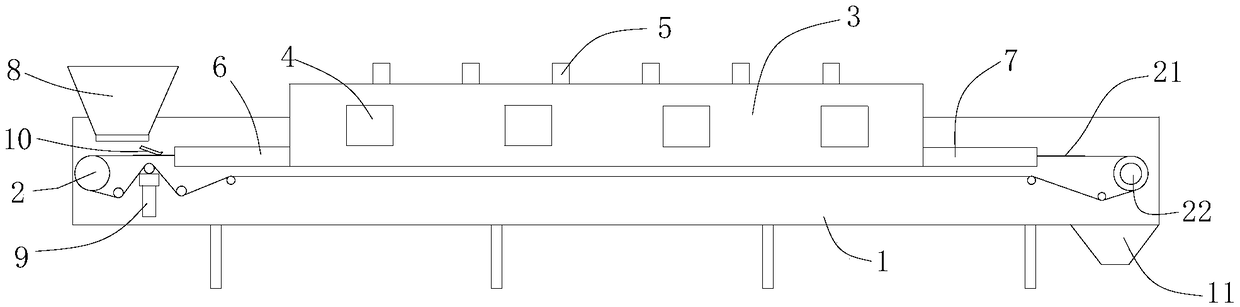 Tunnel type microwave sterilization device and method for sterilizing starch type raw materials by microwave