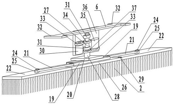 Wide-width mopping machine capable of realizing automatic circulation of mopping cloth