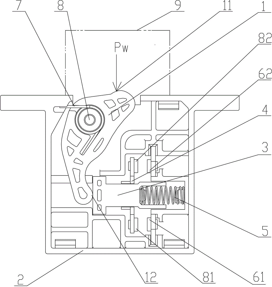 Switching device with amplified clearance between open contacts according to needs