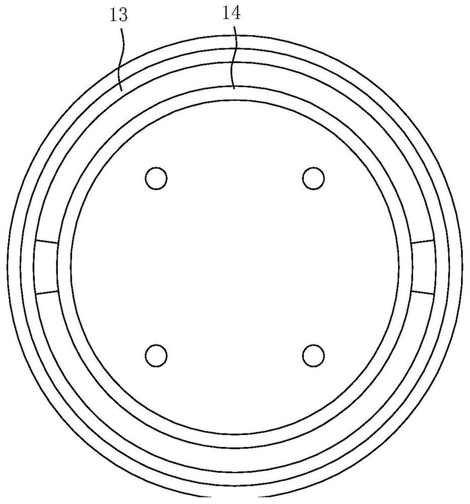 Aerated concrete block pouring device capable of conducting composite pouring