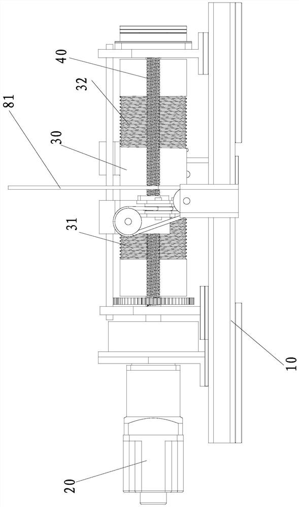 Winding device and parachuting system adopting same