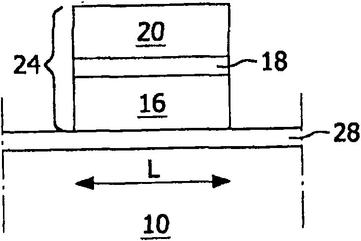 Non-volatile memory device having a gap in the tunnuel insulating layer and method of manufacturing the same