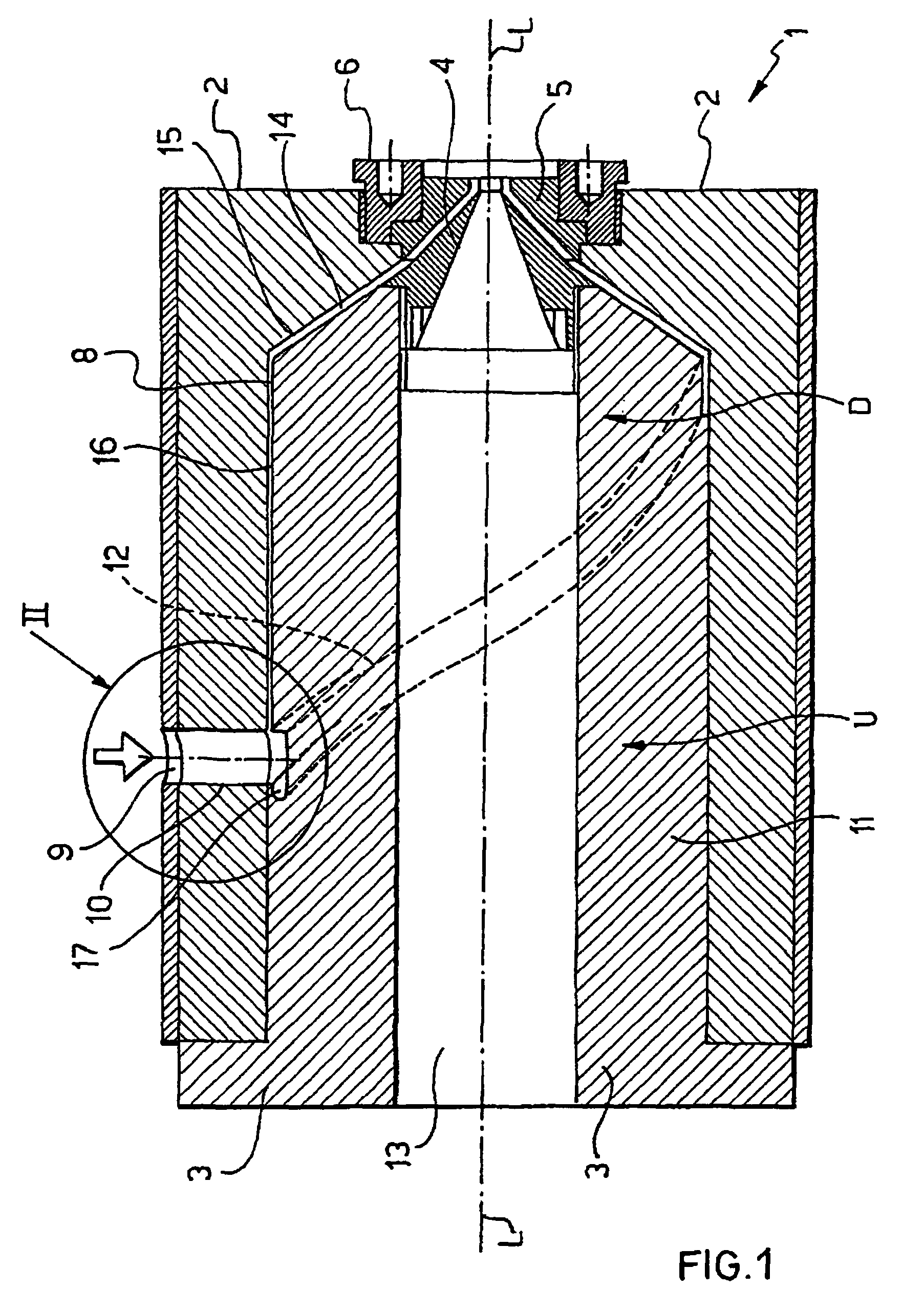 Method and extrusion head for extruding a polymeric material