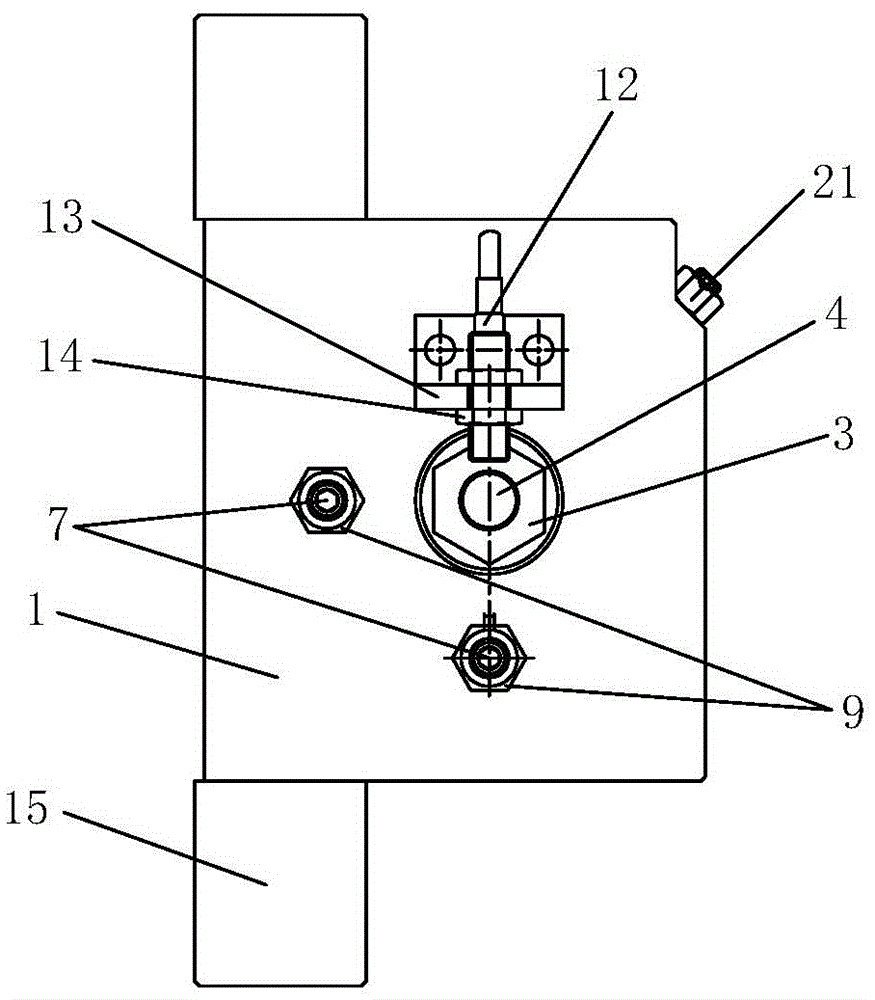 Movable centre mechanism of numerical control worm grinding wheel gear grinding machine