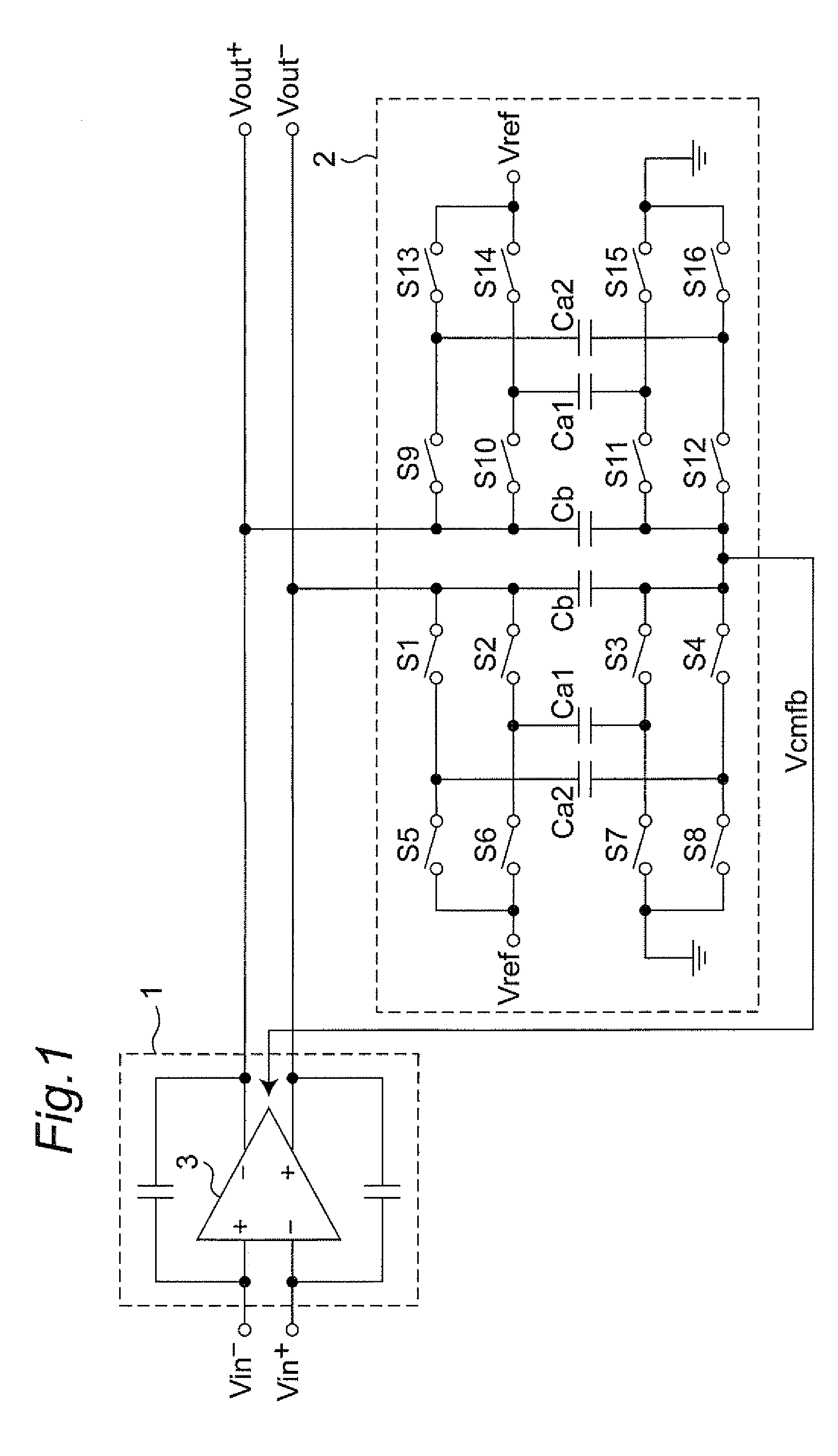 Discrete time amplifier circuit and analog-digital converter