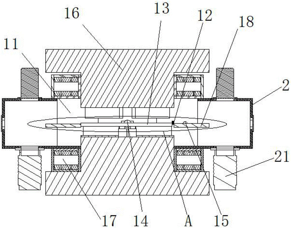 Superconducting cyclotron for producing radioisotopes