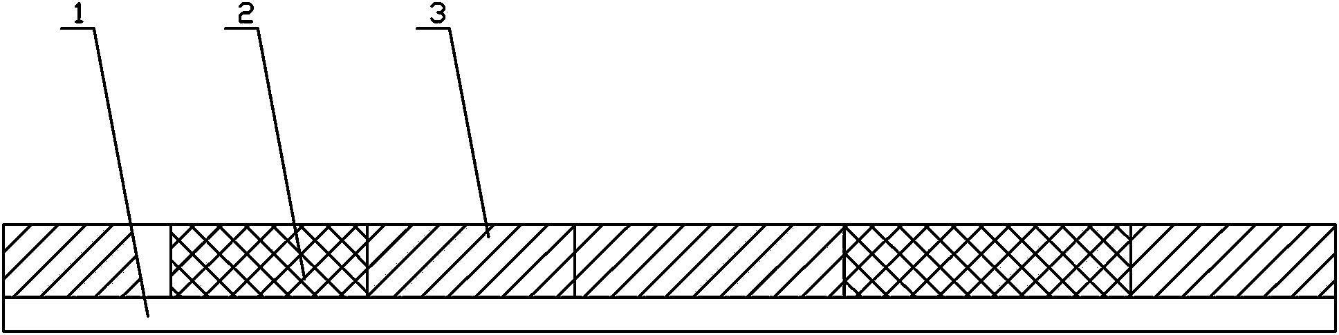 Printing structure capable of displaying two-dimensional code through thermal alteration