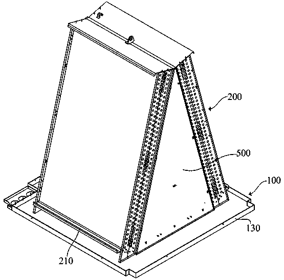 Water-containing plate assembly and lower air outlet machine room air conditioner