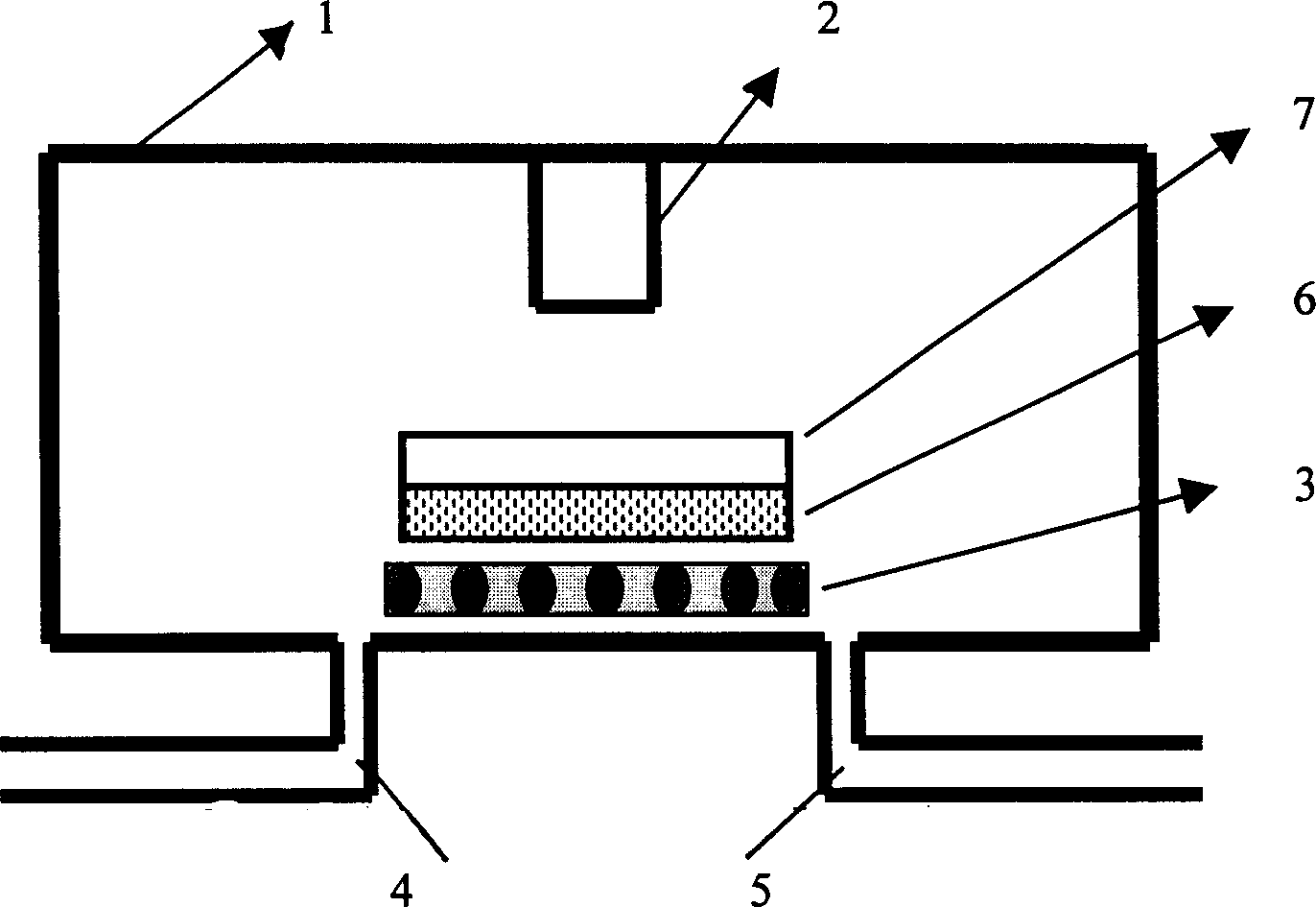 Method and device for cleaning material surface by microwave