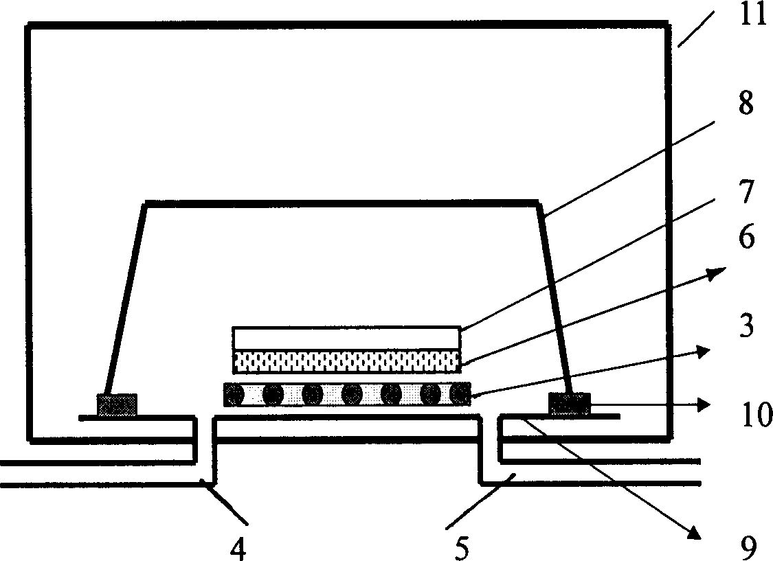 Method and device for cleaning material surface by microwave